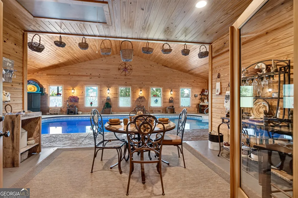 1369 Mobley Bridge RD Hogansville, GA 30230