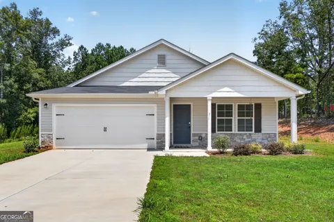 121 Red Oak DR