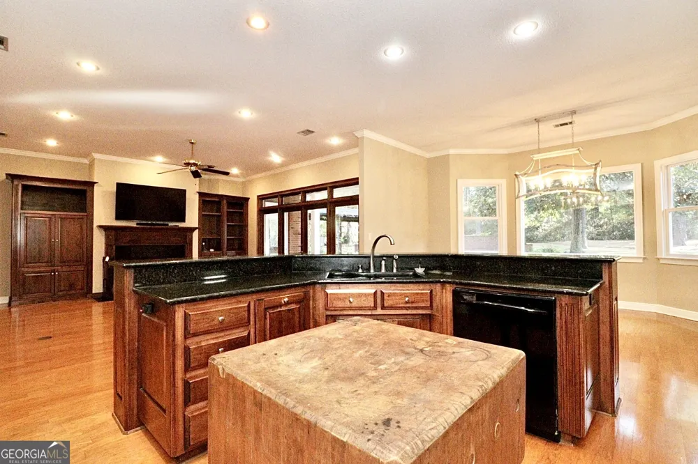 4715 Misty Valley CIR Valdosta, GA 31602