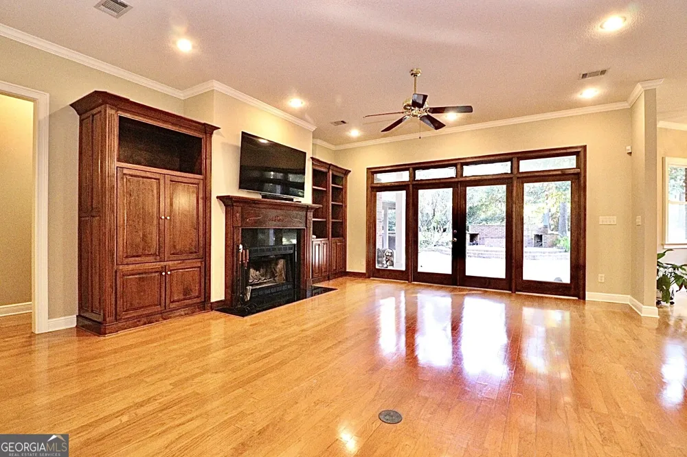 4715 Misty Valley CIR Valdosta, GA 31602