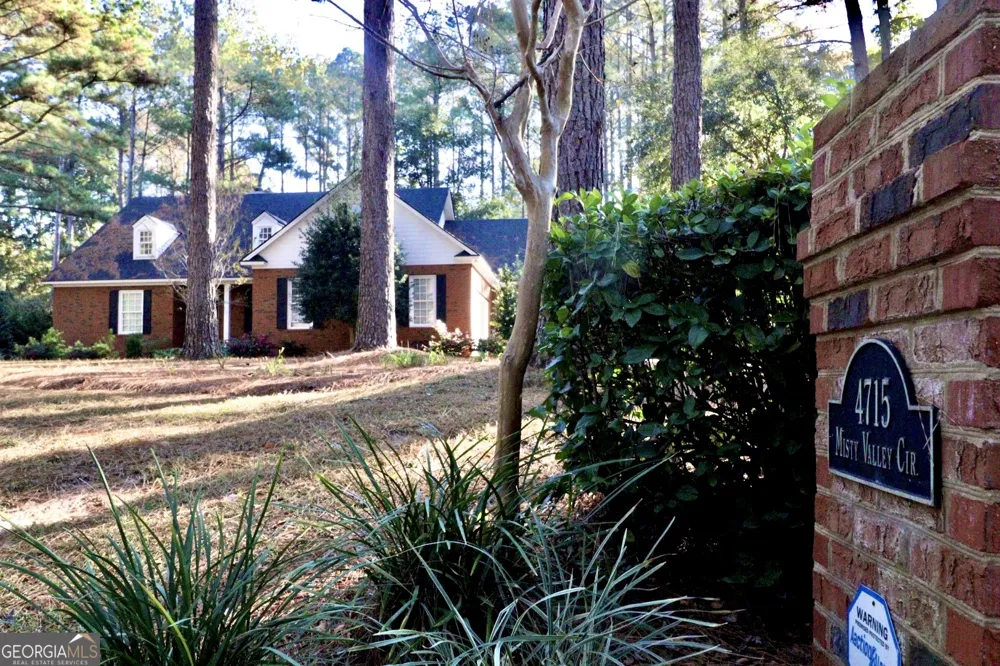 4715 Misty Valley CIR Valdosta, GA 31602