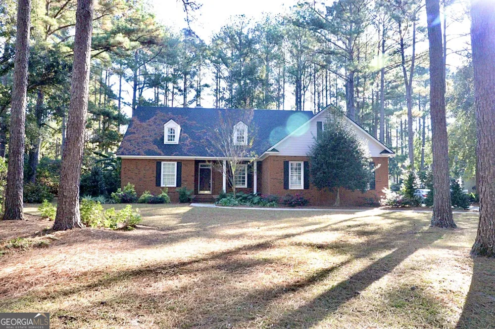 4715 Misty Valley CIR Valdosta, GA 31602