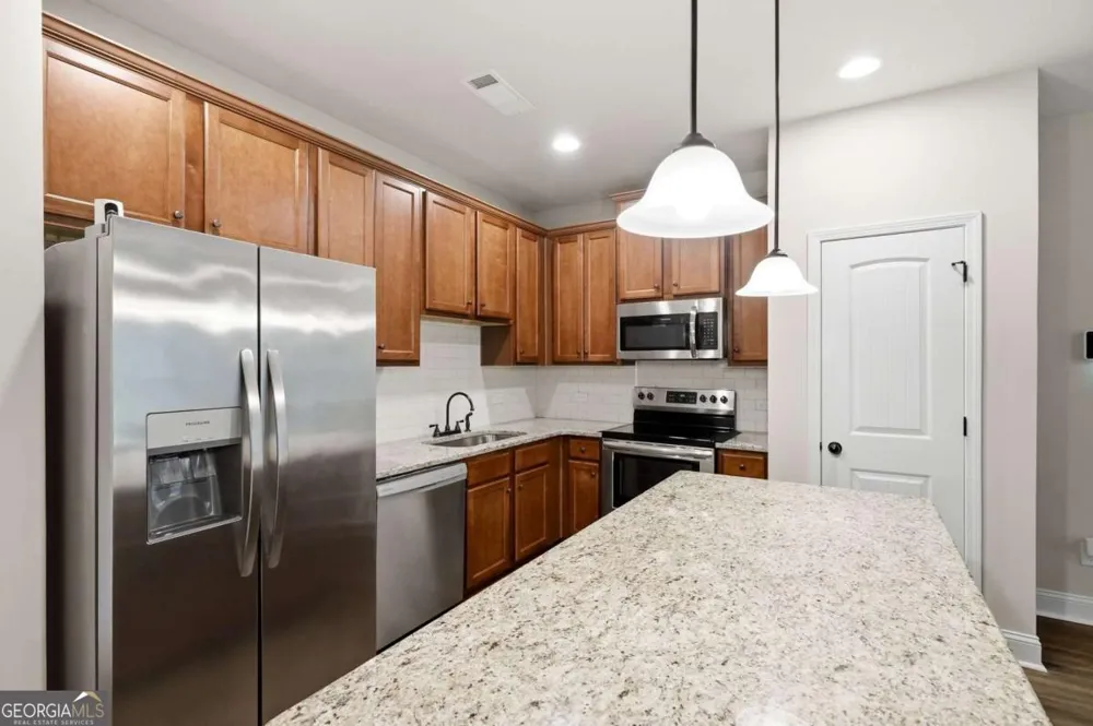 213 Camellia CT Jackson, GA 30233
