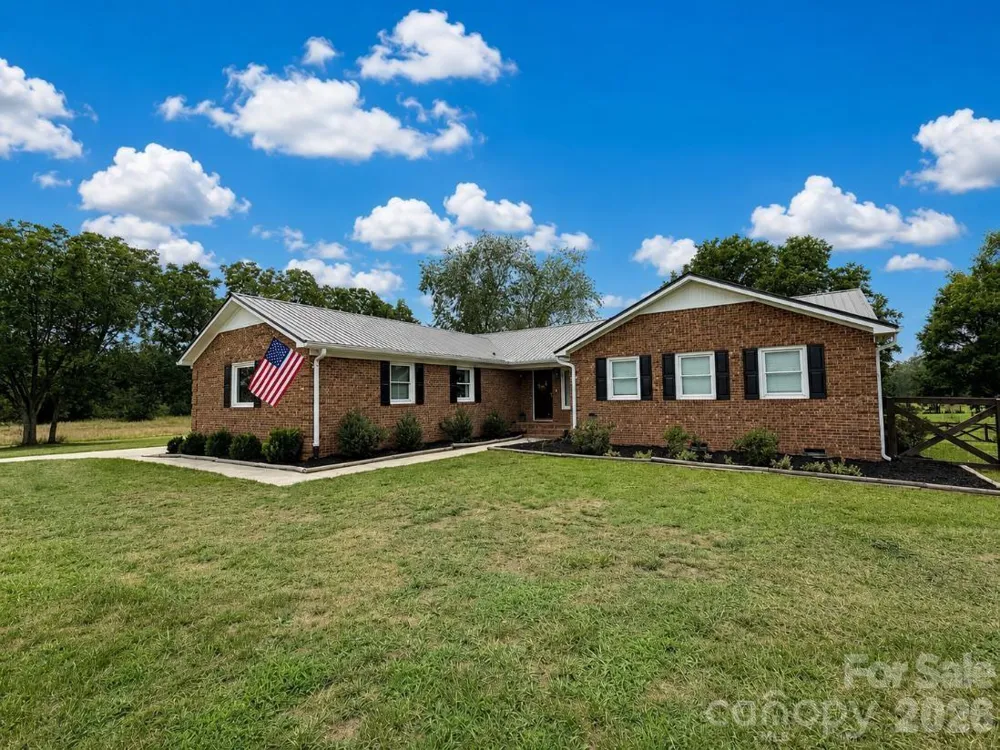 5718 White Store Road Wingate, NC 28174