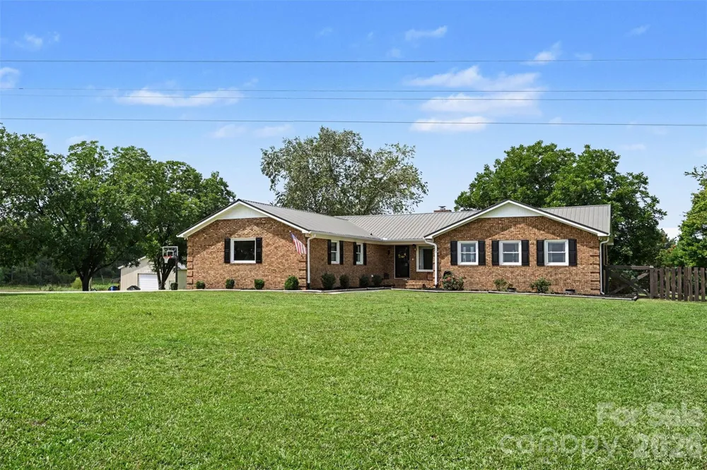5718 White Store Road Wingate, NC 28174