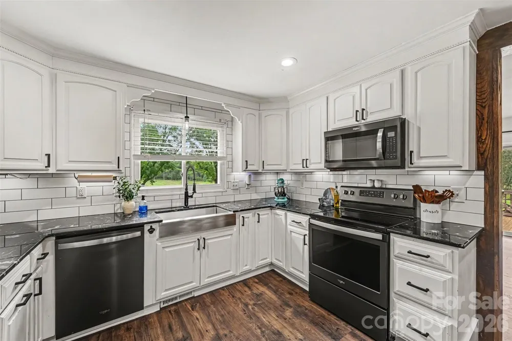 5718 White Store Road Wingate, NC 28174