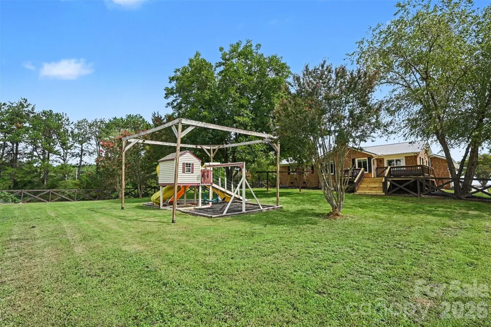 5718 White Store Road Wingate, NC 28174