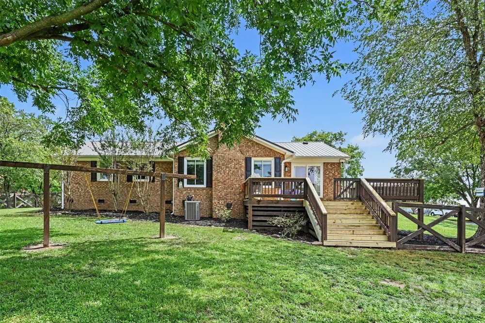 5718 White Store Road Wingate, NC 28174