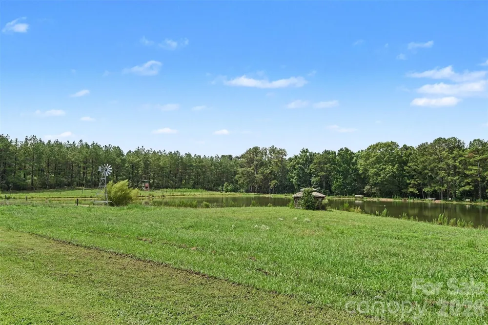5718 White Store Road Wingate, NC 28174
