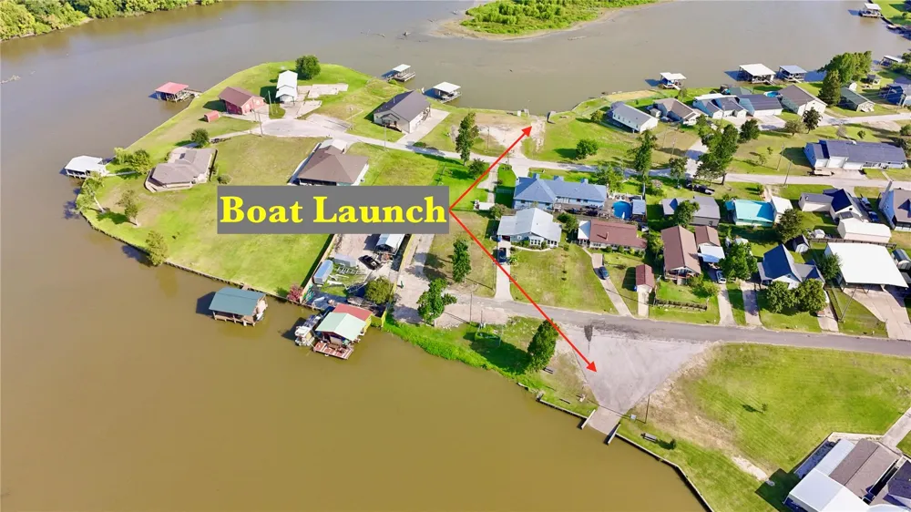 619 Yaupon Cove Drive Onalaska, TX 77360