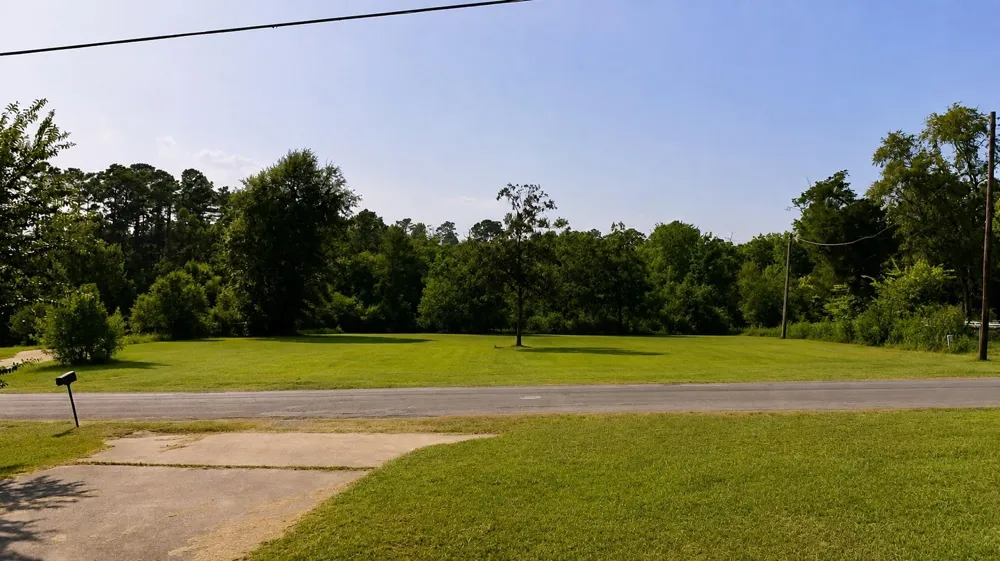 619 Yaupon Cove Drive Onalaska, TX 77360