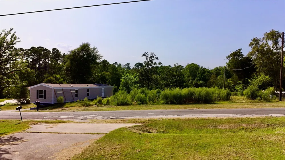 619 Yaupon Cove Drive Onalaska, TX 77360