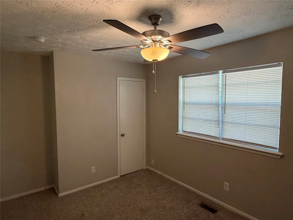906 S Choctaw Place Claremore, OK 74017