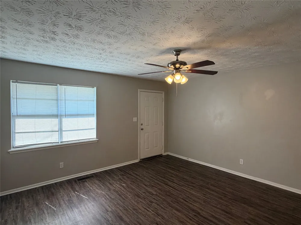 906 S Choctaw Place Claremore, OK 74017