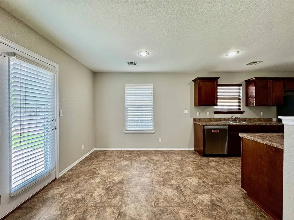 15205 E 108th Place Owasso, OK 74055