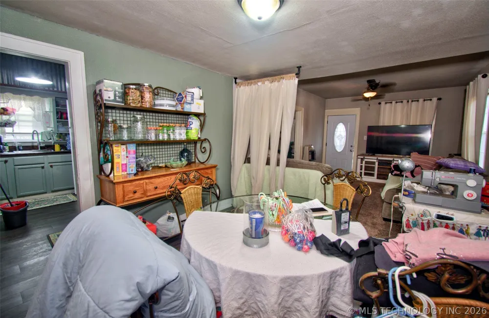 976 Summit Street Muskogee, OK 74403