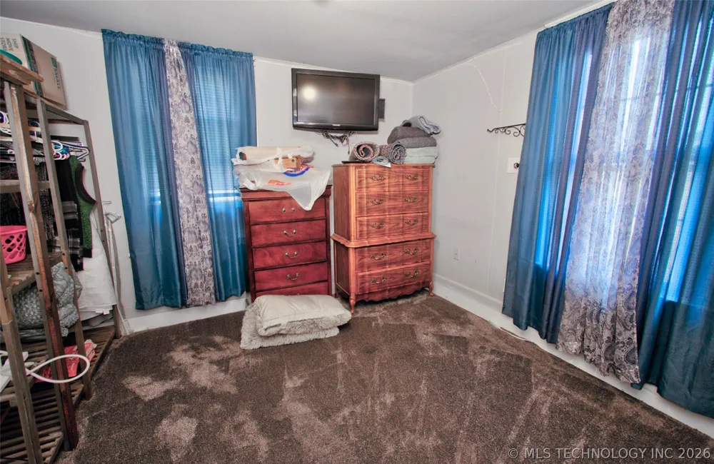 976 Summit Street Muskogee, OK 74403