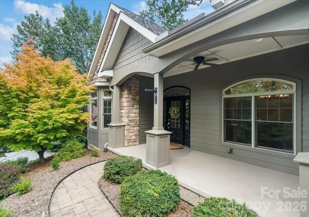 82 Wood Owl Court Hendersonville, NC 28791