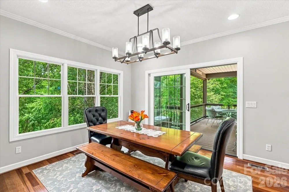 82 Wood Owl Court Hendersonville, NC 28791