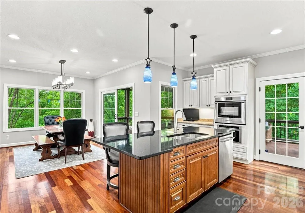 82 Wood Owl Court Hendersonville, NC 28791