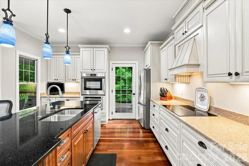 82 Wood Owl Court Hendersonville, NC 28791