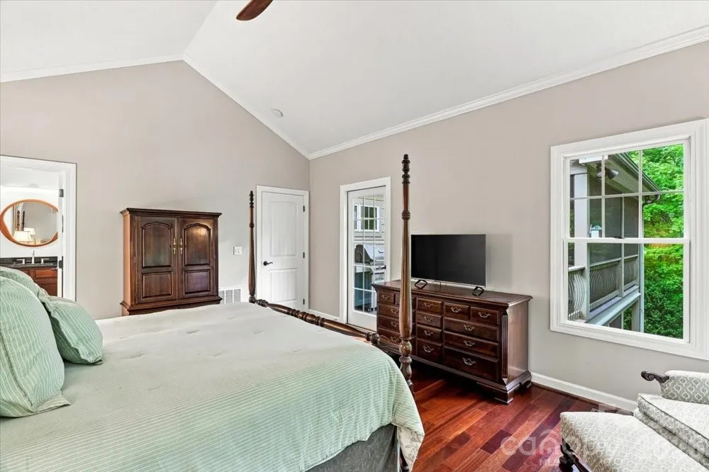 82 Wood Owl Court Hendersonville, NC 28791