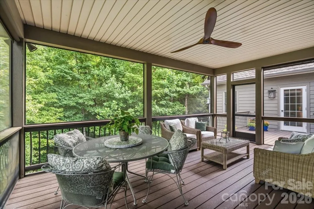 82 Wood Owl Court Hendersonville, NC 28791