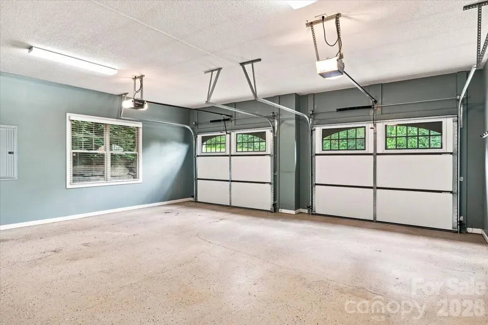 82 Wood Owl Court Hendersonville, NC 28791