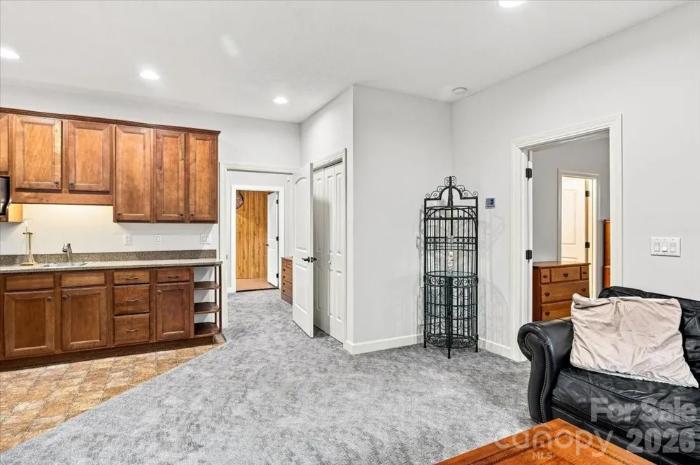 82 Wood Owl Court Hendersonville, NC 28791