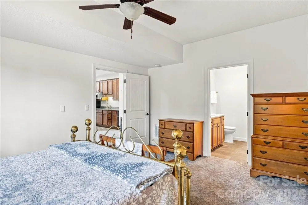 82 Wood Owl Court Hendersonville, NC 28791