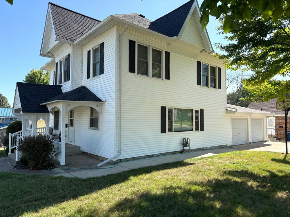 124 Spring Avenue Springfield, MN 56087