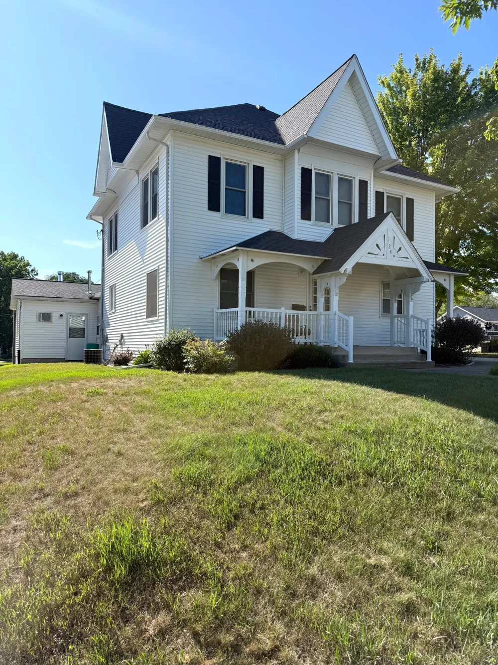 124 Spring Avenue Springfield, MN 56087