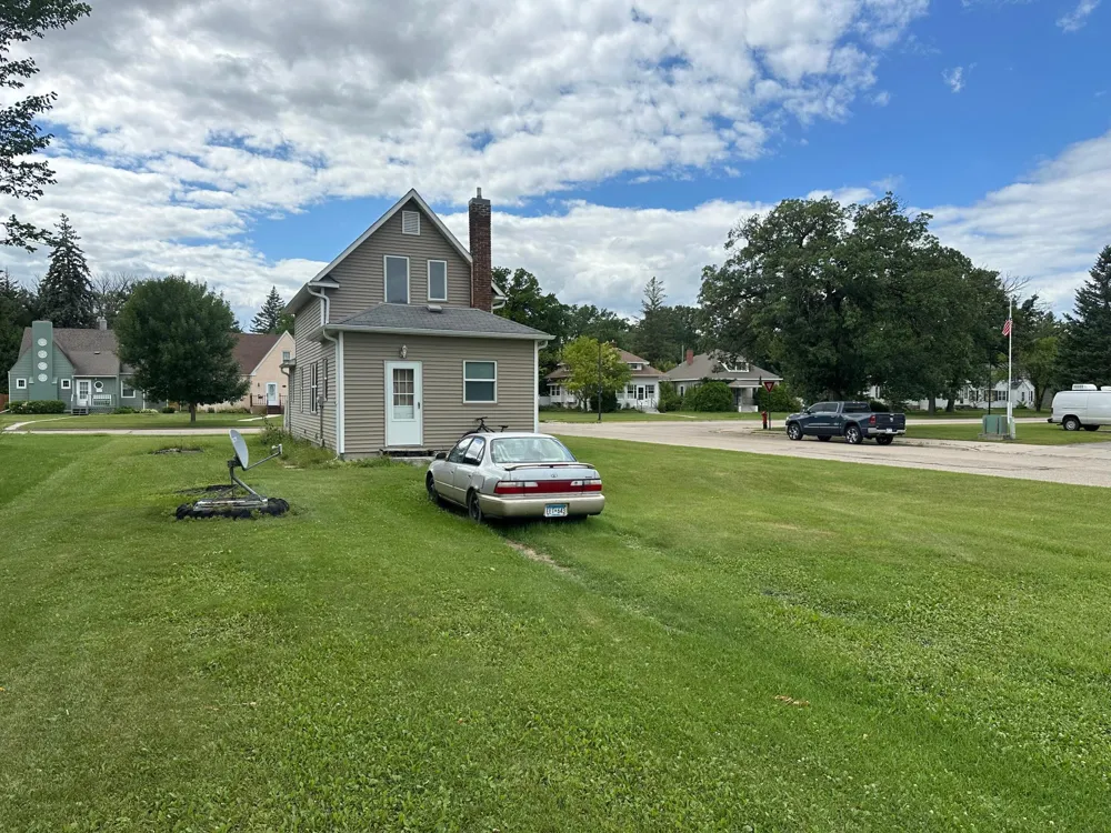 824 Labree Avenue Thief River Falls, MN 56701