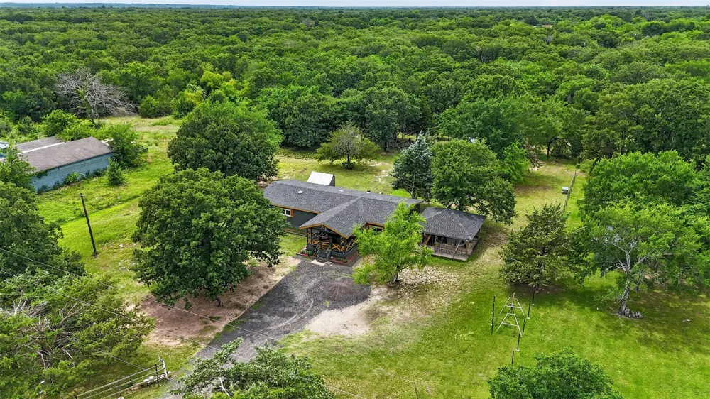 9238 Hays Circle Quinlan, TX 75474
