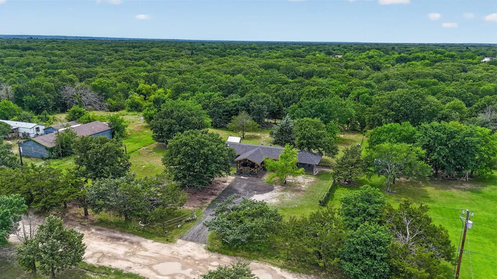 9238 Hays Circle Quinlan, TX 75474
