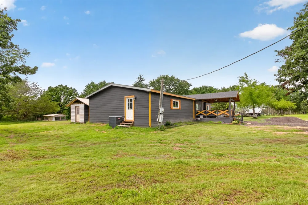 9238 Hays Circle Quinlan, TX 75474