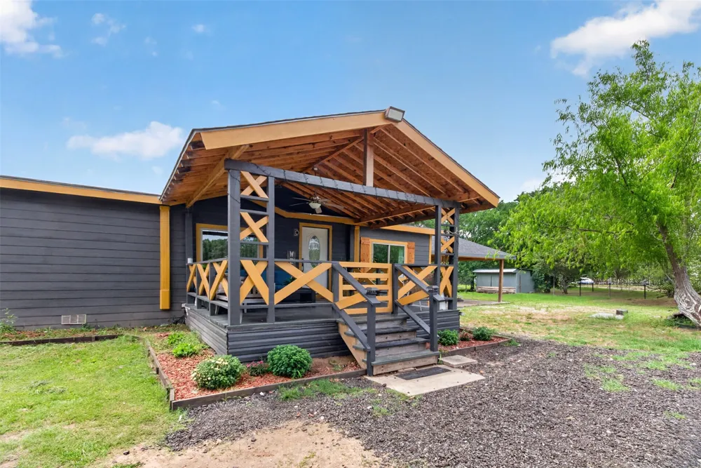 9238 Hays Circle Quinlan, TX 75474