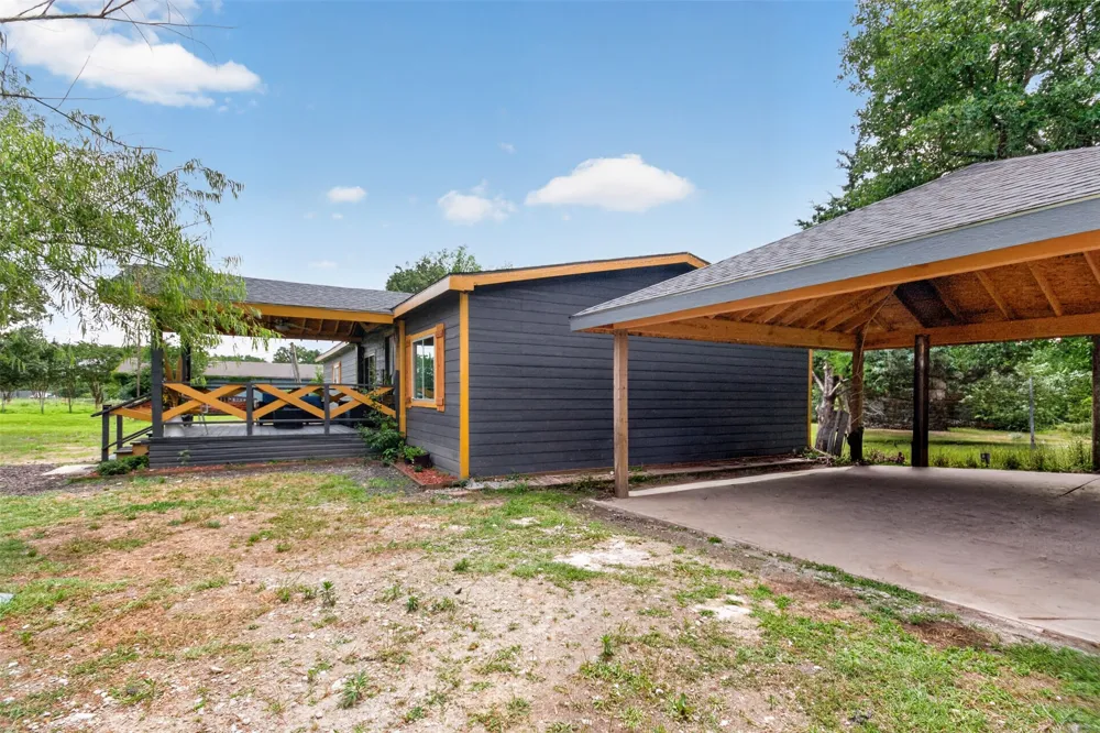 9238 Hays Circle Quinlan, TX 75474