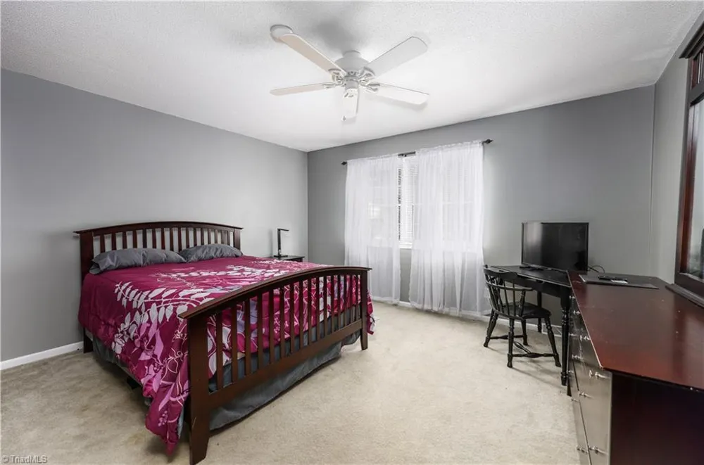 3900 Briarwood Avenue High Point, NC 27265