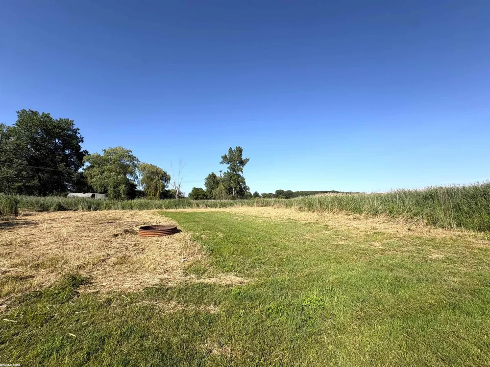 2483 Roy Drive Clay Township, MI 48028