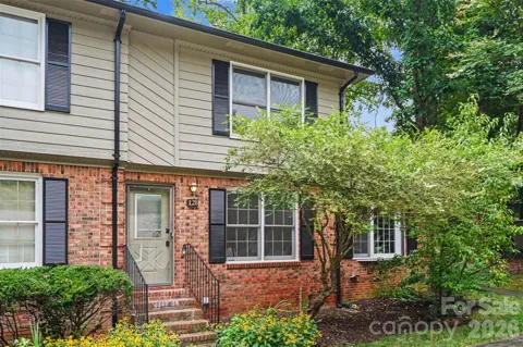 128 Ashbrook Drive