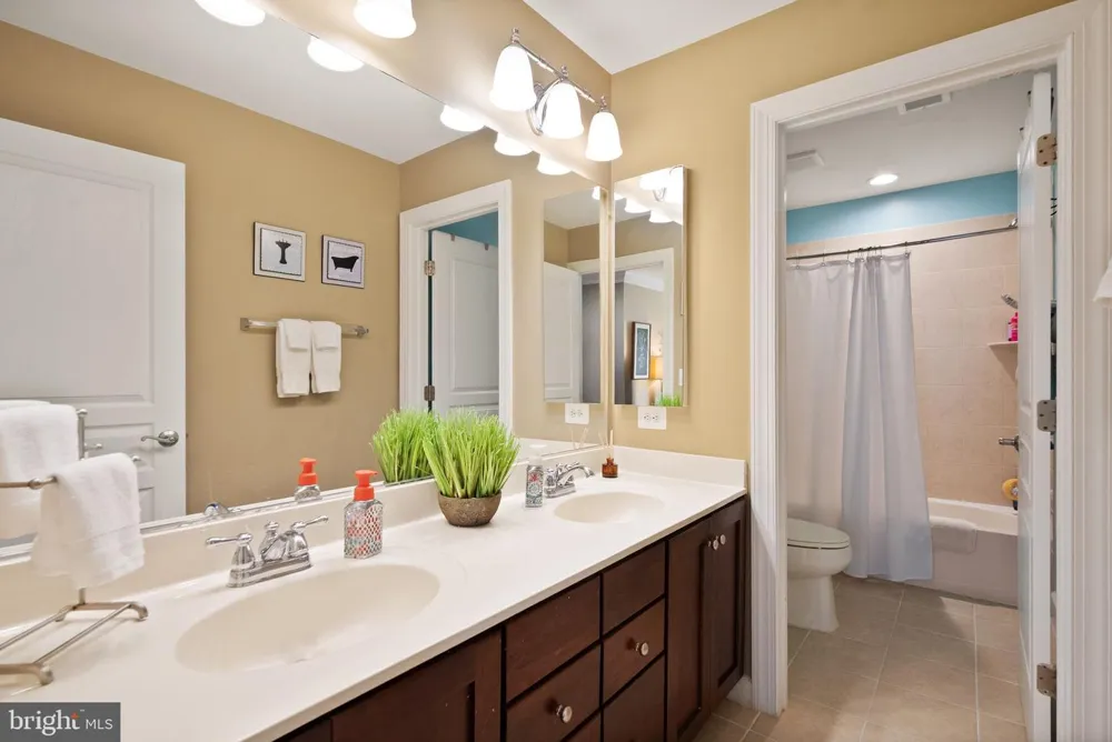 42473 TOURMALINE LANE Brambleton, VA 20148