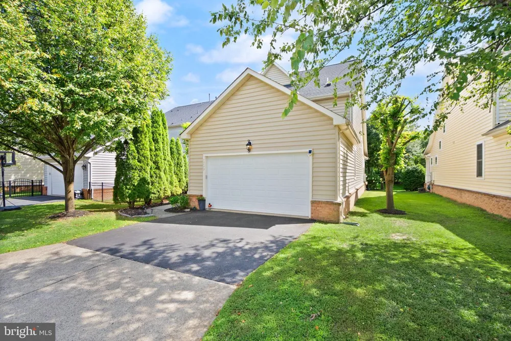 42473 TOURMALINE LANE Brambleton, VA 20148
