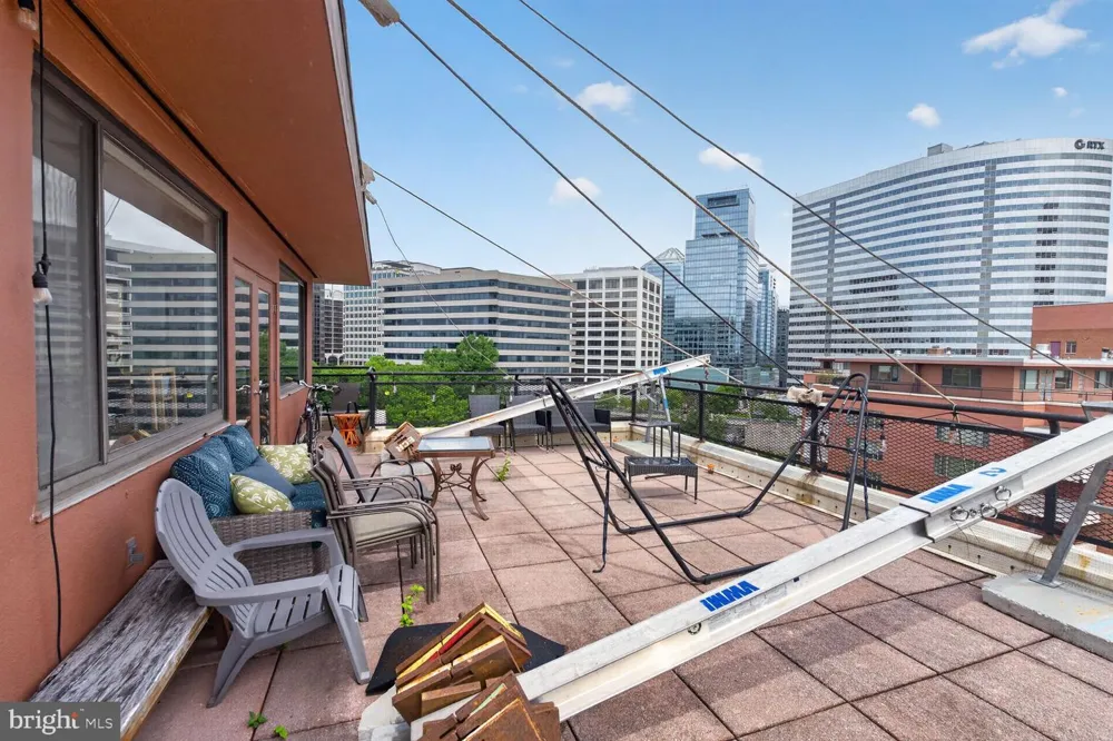 1111 ARLINGTON BOULEVARD #1007 Arlington, VA 22209