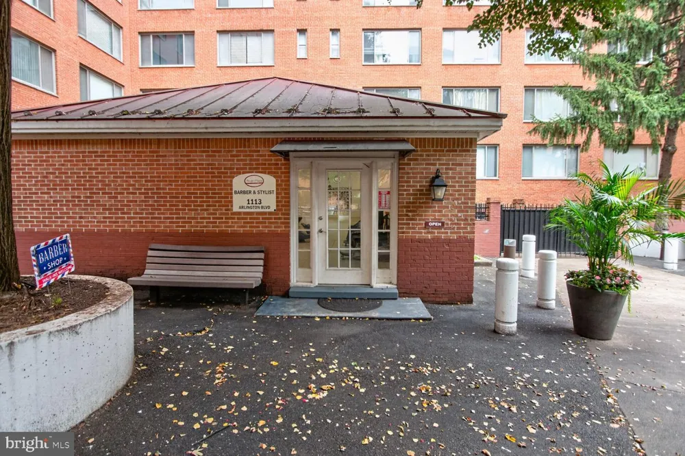 1111 ARLINGTON BOULEVARD #1007 Arlington, VA 22209