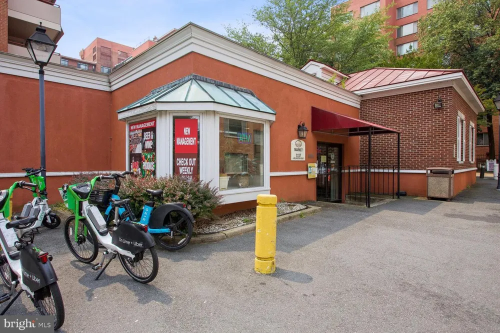 1111 ARLINGTON BOULEVARD #1007 Arlington, VA 22209