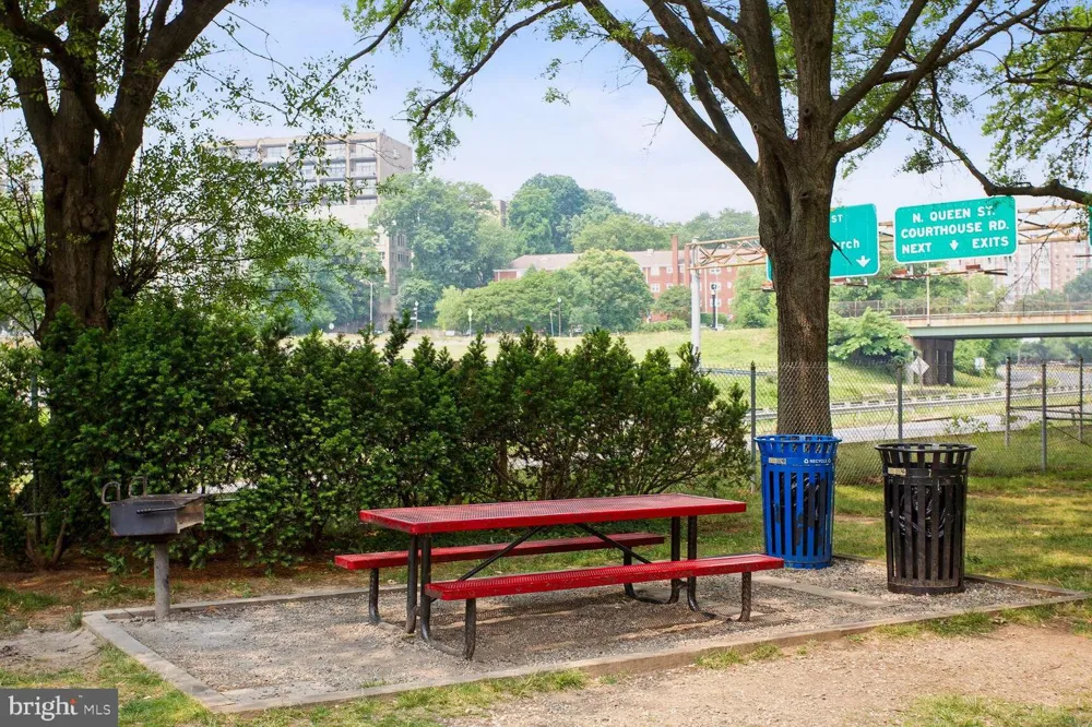 1111 ARLINGTON BOULEVARD #1007 Arlington, VA 22209