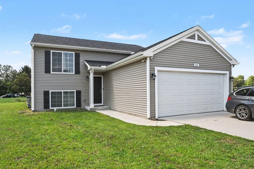 450 Orchard Street Constantine, MI 49042