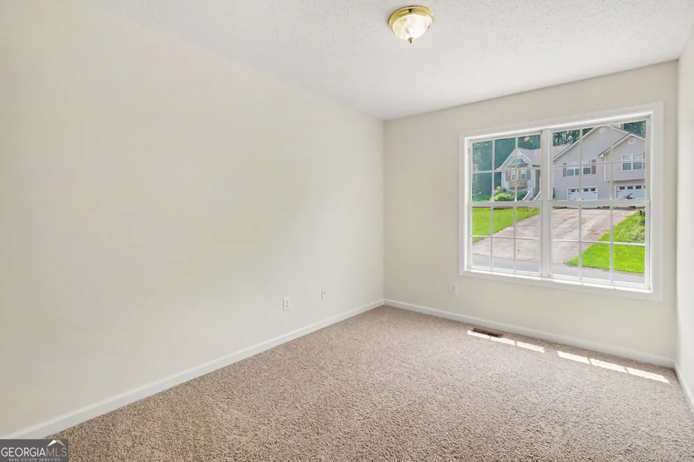18 Broadlands DR White, GA 30184