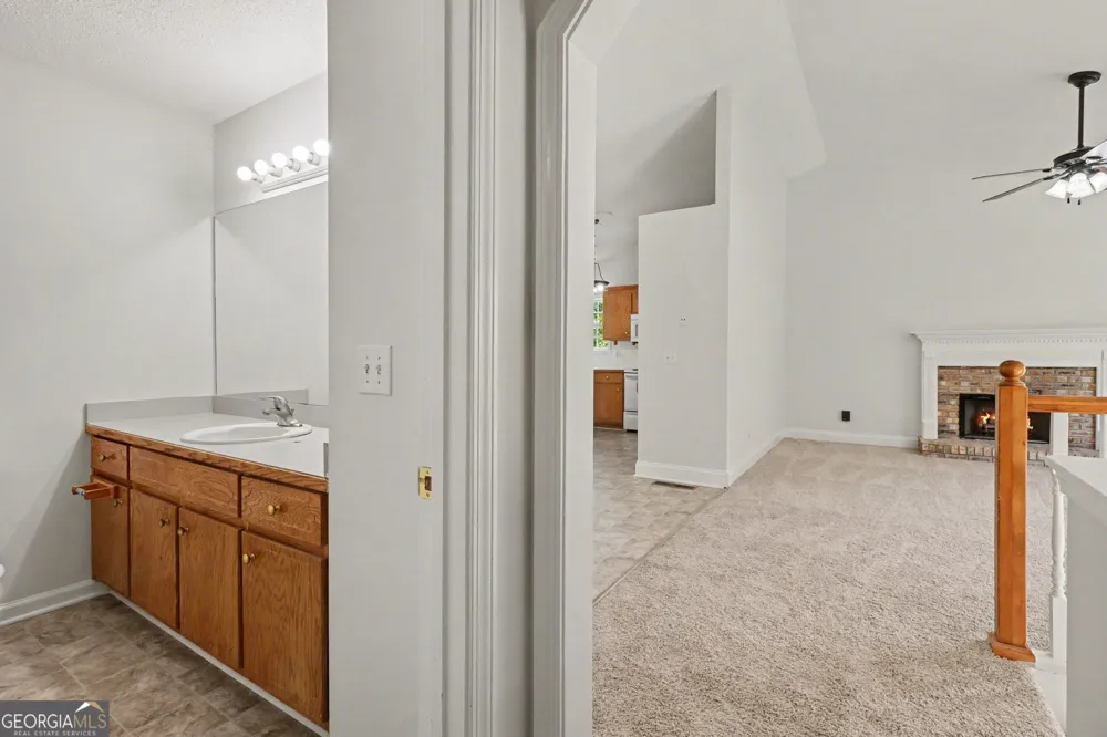 18 Broadlands DR White, GA 30184